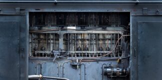 Czy zawory mogą stukać?