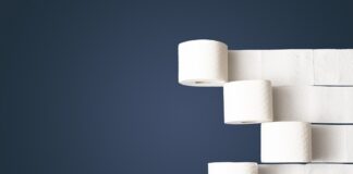 Co wlać do toalety turystycznej?