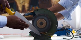 Jak dobrze ostrzyć noże? Jak dobrze ostrzyć noże?