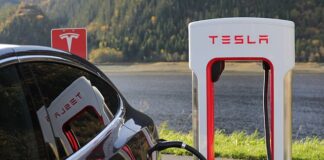 Ile ma Tesla do 100 km? Ile ma Tesla do 100 km?
