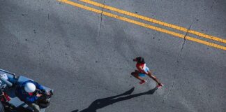 Ile zarabia operator dźwigu samojezdnego forum?