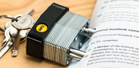 Ile lat gwarancji daje Tesla? Ile lat gwarancji daje Tesla?